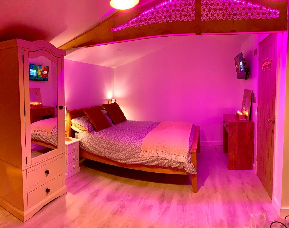 Shine Chalet - Unique & Comfortable Accommodation Redruth Zewnętrze zdjęcie